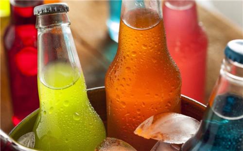 青青草成人在线廠家坐月子可以喝碳酸飲料嗎？
