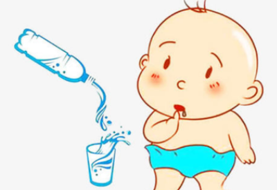 這些類型的水不適合用來給寶寶衝奶粉 這些類型的水不適合用來給寶寶衝奶粉